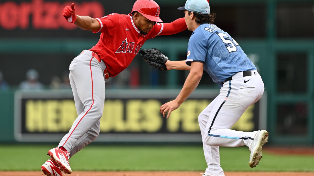 Alvarez shines, Nats beat Angels 6-5 despite another bullpen collapse