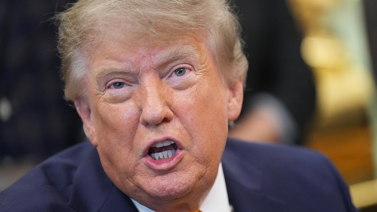 Trump Calls Iran Conflict Small Potatoes Despite 18 US Deaths