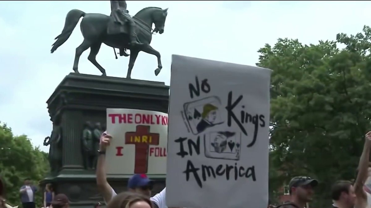 Saturday's ‘No Kings' rallies will focus on early voting