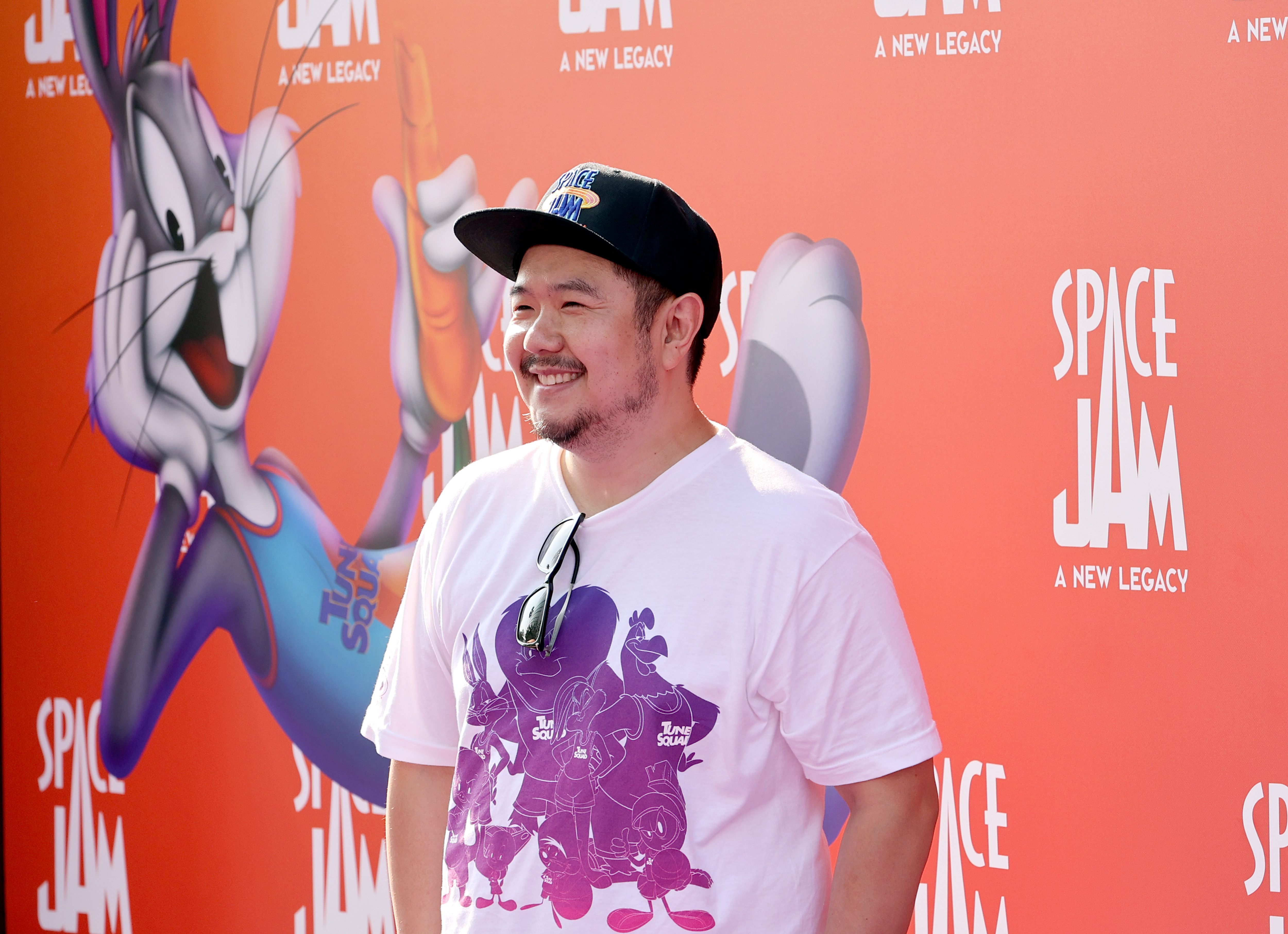 Eric Bauza, voice of Bugs Bunny, Daffy Duck and Porky Pig, dies at 46