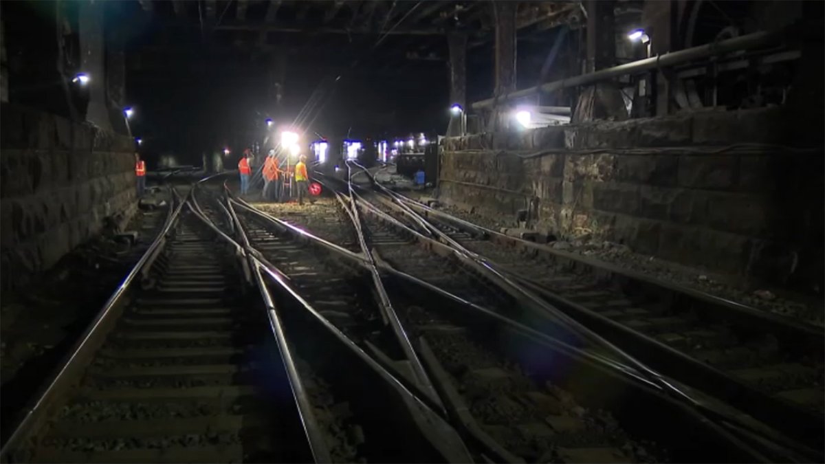 Amtrak and VRE closures to last 9 days between DC and Virginia