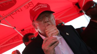 Trump Backtracks on Retweet Insulting Iowa Voters