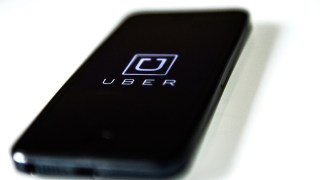 Car-Sharing Services' Advantage at the Airport Challenged