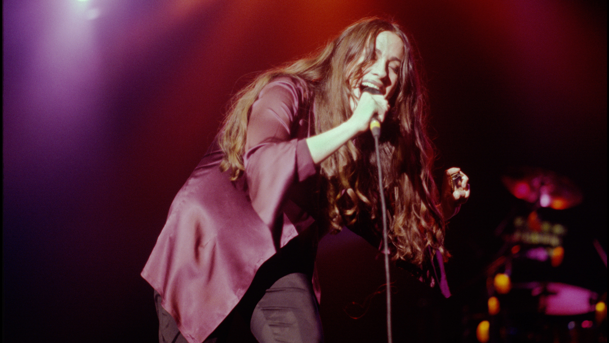 Morissette’s 'Jagged Little Pill' Turns 25 With Broadway Musical, Tour